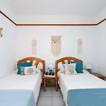 Home2book Cosy Pool & Terrace, *