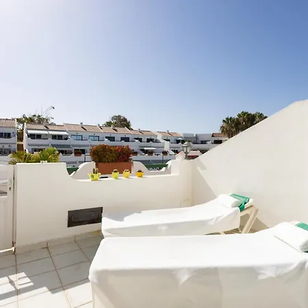 Home2book Cosy Pool & Terrace,